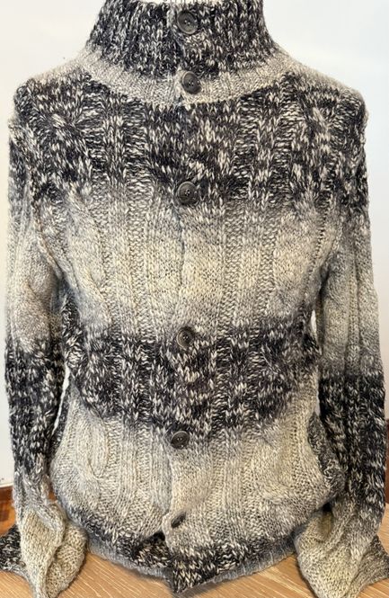 Hovedbilde 50075- Strikkejakke fra. Dolce & Gabbana 