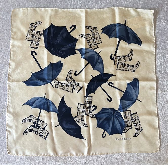 Hovedbilde 101885 - Burberry silkeskjerf 