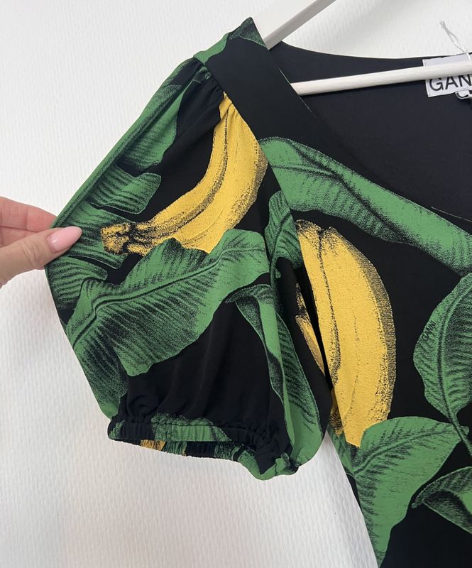 102063 - Ganni eksotisk kjole 