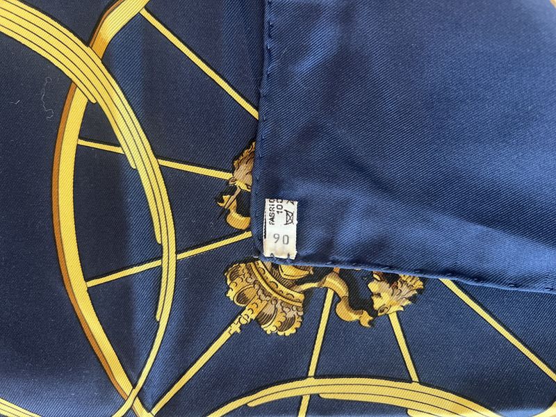 101850 - Hermes Vintage silkeskjerf 