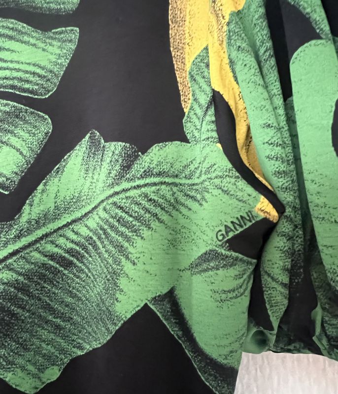 102063 - Ganni eksotisk kjole 