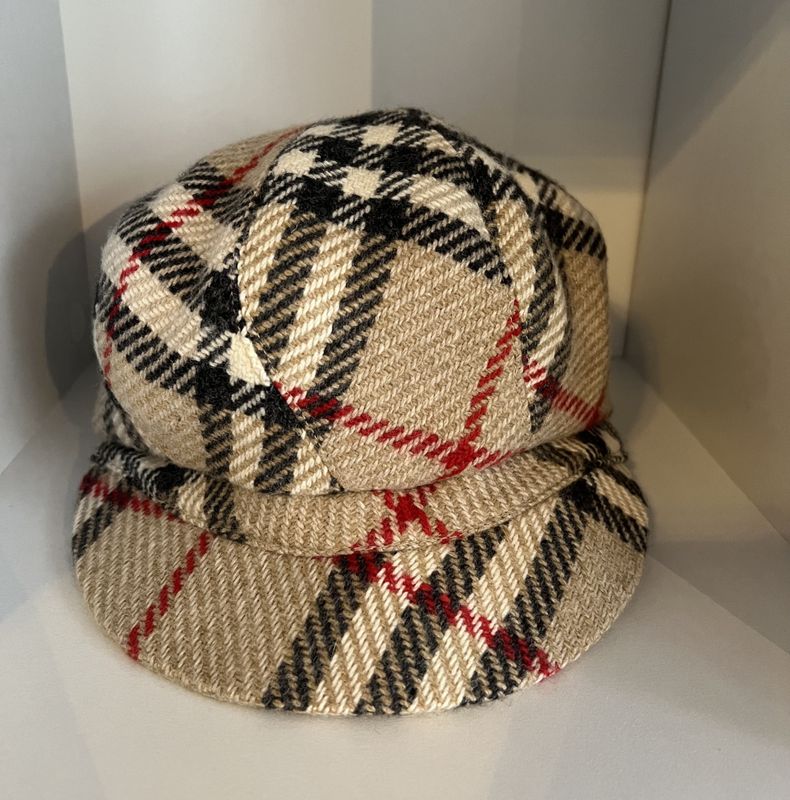 101925 - Burberry Nova ull-caps 