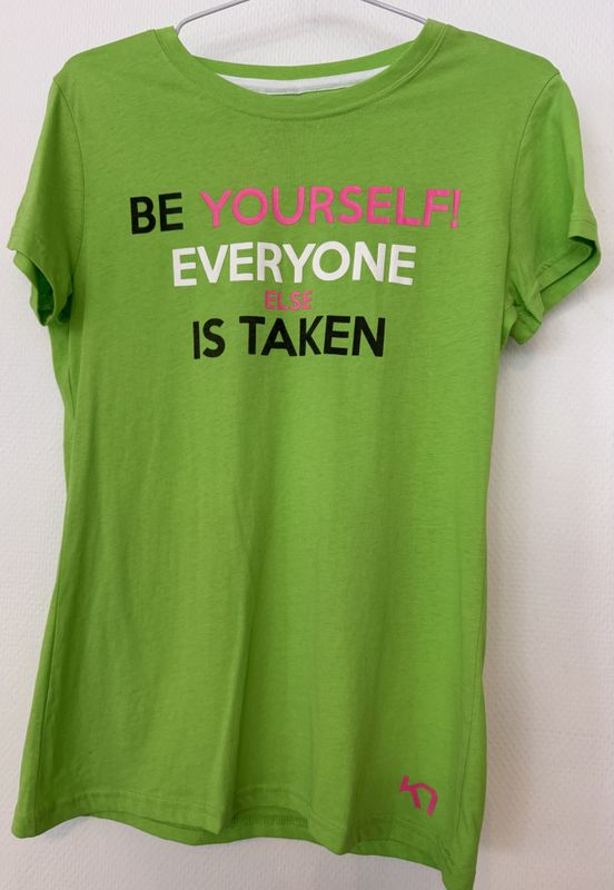 2078- T shirt Kari Traa