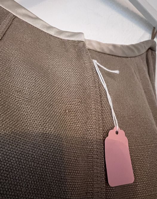 Hovedbilde 102613 - D&G Beige Silkeskjørt 